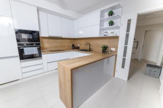 Apartment Cosmopolitan , Sea View, and free garage parking - Makarska - 7