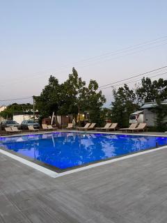 Windmill Shkodra Gesthouse Camping & Grill - Shkodër - 8