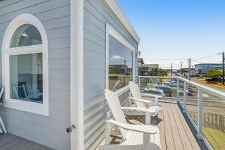 The Whaler - Rockaway Beach - 9