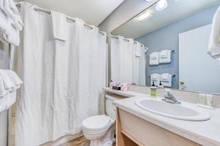 Sea Treasures Inn Units #205-212 - Rockaway Beach - 2