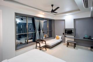 Hotel Oberon - Solapur - 6