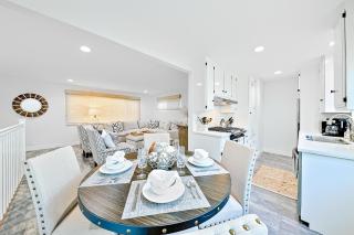 Balboa Island Diamond Resort Compound - 0