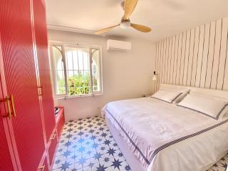 GOLDEN MILE FRONT LINE BEACH RESORT - Marbella - 4
