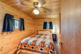 Lakefront Cabin and Cottages - Greenville - 1