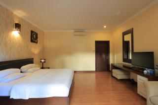 4 bedroom villa with pool in the center of Seminyak - Seminyak - 5