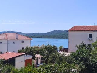 Apartments Grape - Pirovac - 6