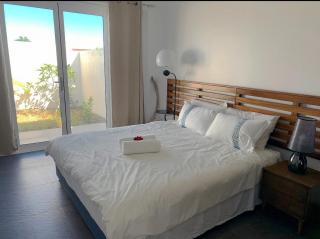 Naisoso Lake Side Villa - 7