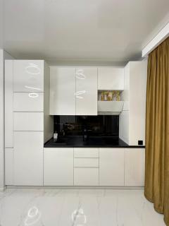 Studio303 by Allegio: Mamaia's Seaside Luxury near finest Clubs & Beaches - Mamaia - 1