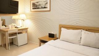 Golden Park Hotel - Jeju - 0