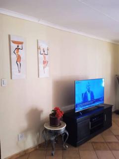 Mphesheleng Guesthouse - Bela-Bela - 9
