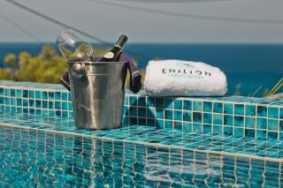 Enilion Luxury Suites - Kyra Panagia - 2