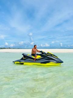 FUNPLACE BEACH - Himmafushi - 1
