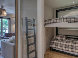 Appartement Rénové 2 Chambres + 1 Cabine, Balcon, Cheminée - Centre de Megève - FR-1-453-235 - 1