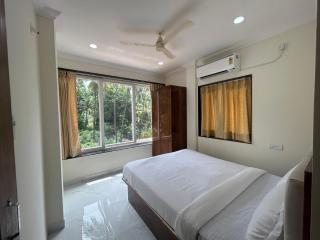 HOLIDAY LUXURY APARTMENT - 3