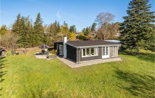 Gorgeous Home In Rønde With Kitchen - Rønde - 1