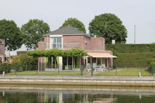 Nautic Rentals - Marinapark Oude-Tonge - Oude-Tonge - 7