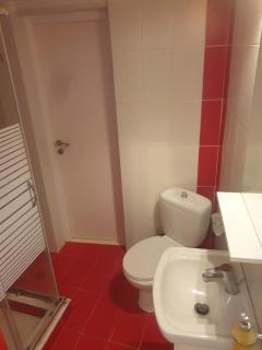 red white rooms 1 - Kalamata - 6