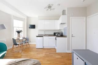 Cosy studio flat moments from the beach, Kemptown - Brighton & Hove - 2