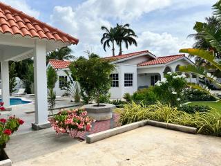 Luxury Villa with Private Pool near Mambo and Cabana beach - Willemstad - 5