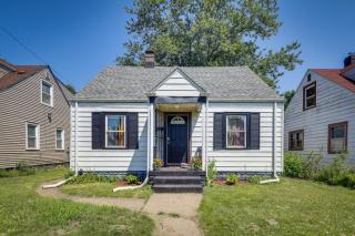 Gary Vacation Rental about 5 Mi to Lake Michigan! - 0