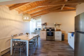 Top Floor Condo w/ Ocean Views [Admirals Quarters] - 6