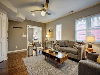 Bright 2BR near downtown - Cincinnati - 0