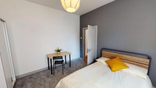 Stunning City Centre-Uni Town House - 2