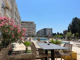 Umbrella Apartments - 8