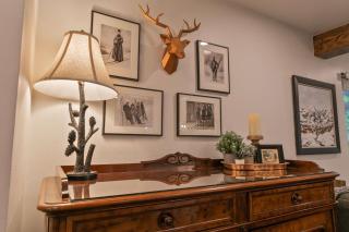 Timbernest Summit Escape: Beautiful Updates, Great Location - 1