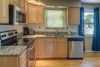 Spacious Clinton Home with Patio 12 Mi to Capitol! - 1