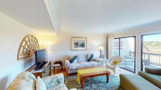 Lakeside Retreat Spacious 3BR 2BA Resort Amenities - 9