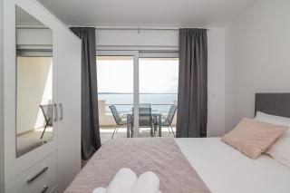 Beachfront Apartments Tić with Seaview - Miletići - 1
