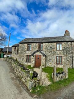 The Old Post House - Historic Dartmoor Home - Tavistock - 0