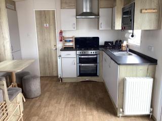 Staycation For You (Kent) - Leysdown-on-Sea - 5