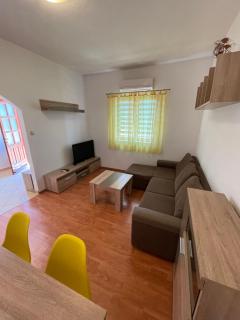 Apartments Belic with pool - Jelsa - 7