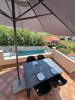 Apartments Belic with pool - Jelsa - 2