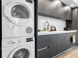 SPECIAL OFFER - Miami 2BR - 1 & Half Bath - Steps to Kaseya Center - 1