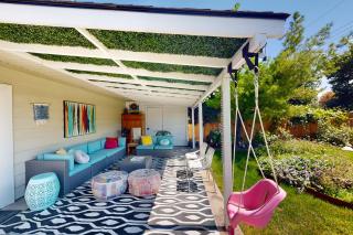 Artsy Bench Abode - Boise - 9