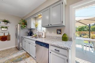 Artsy Bench Abode - Boise - 1