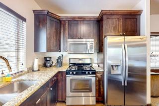 Bear Hollow Haven - 1