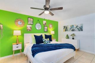 Ocean 23 - Swaying Seaweed - Indian Harbour Beach - 0