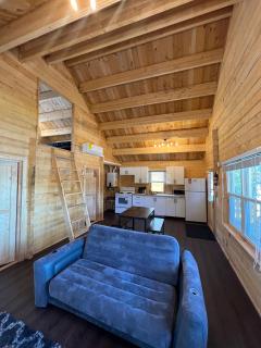 2 Bedroom Beach Side Cottage On Muskoka Shores - Parry Sound - 8