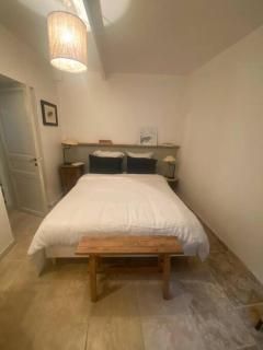 Charmant pied à terre Arlésien, rez de chaussée - Arles - 8