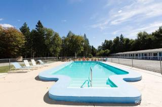 3 Bedroom Pool PlayArea CampFire Cozy Apt - 8