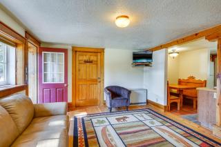 Secluded Stonewall Cabin with Mountain View! - 6