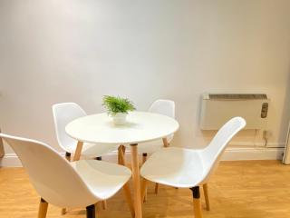 Lovely 2-Bed Flat in London - Londra - 6