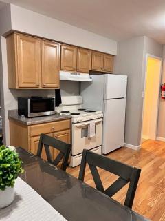 Cozy Bungalow in Madison Heights - Madison Heights - 4