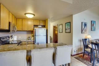 Ski-InandSki-Out Brian Head Condo with Hot Tub! - Brian Head - 3