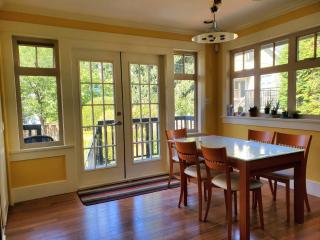 Elegant, Sunny Modern Home with Skylights - Kitsilano, Vancouver - 3