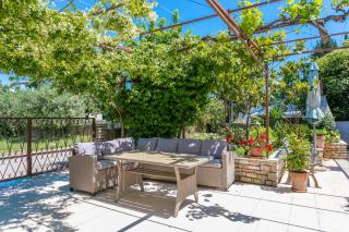 Apartments by the sea Mirca, Brac - 732 - Mirce - 3